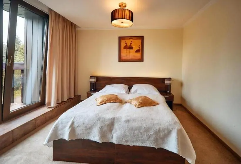 اتاق خانوادگی, President Hotel Montfort