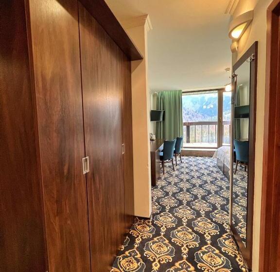 Семейный Номер Вид на Горы, President Hotel Montfort