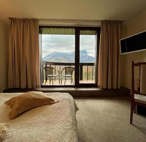 Семейный Номер Вид на Горы, President Hotel Montfort