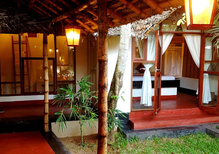 주니어 스위트, Les 3 Elephants