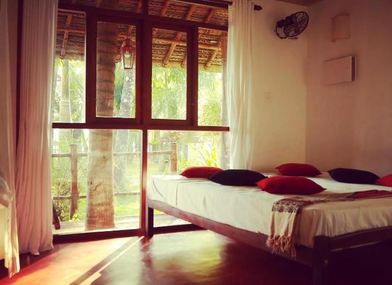 جناح عائلي, Les 3 Elephants