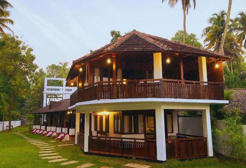Superior room with lake view, Les 3 Elephants