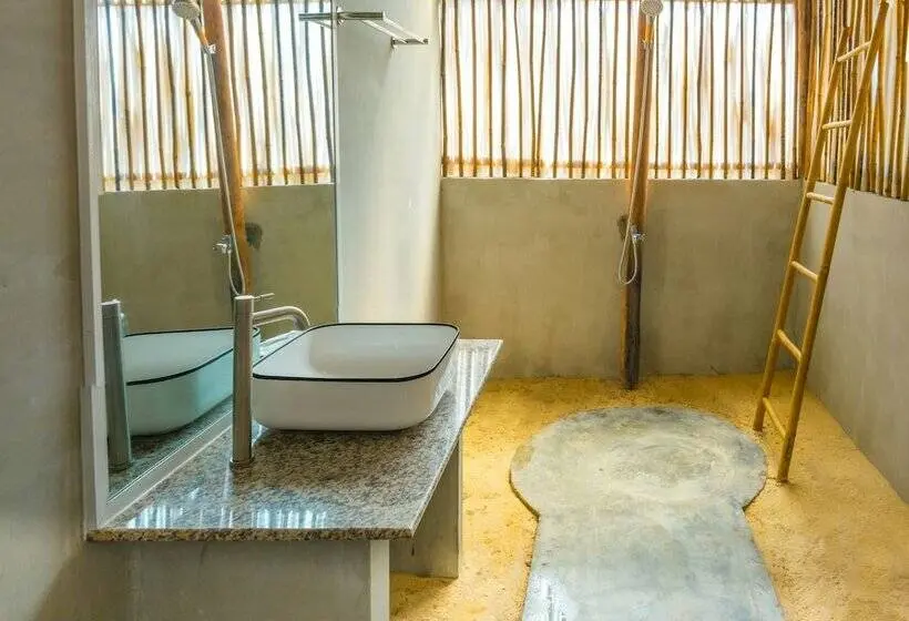 ガーデンビューのスタンダードバンガロー, Sandy Beach Bungalows