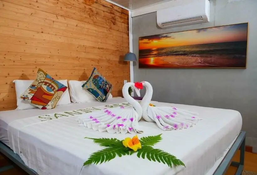 スタンダードバンガロー, Sandy Beach Bungalows