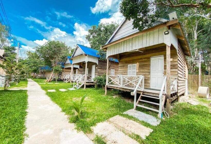 ویلای استاندارد با چشم‌انداز باغ, Sandy Beach Bungalows