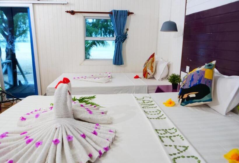 اتاق خانوادگی با چشم‌انداز دریا, Sandy Beach Bungalows