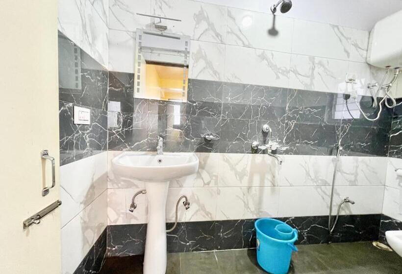 디럭스 룸, Sn Close