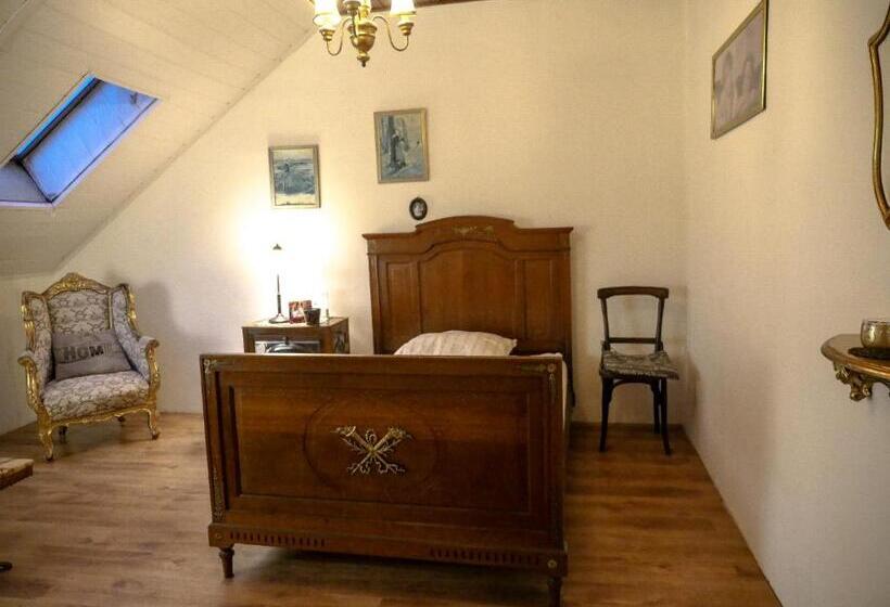 이코노미 룸, Villa Reim