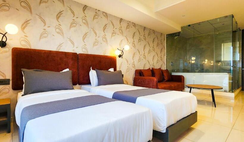 수피리어 룸 도시 전망, Nova Bizz