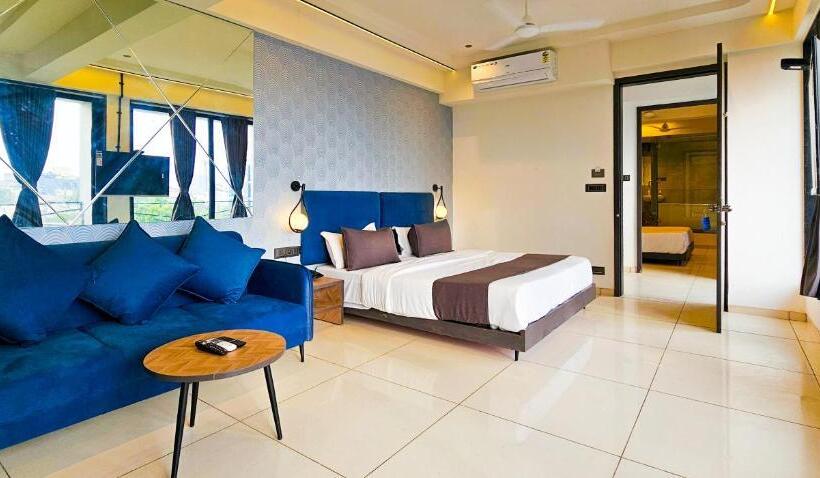 스위트 킹사이즈 침대, Nova Bizz