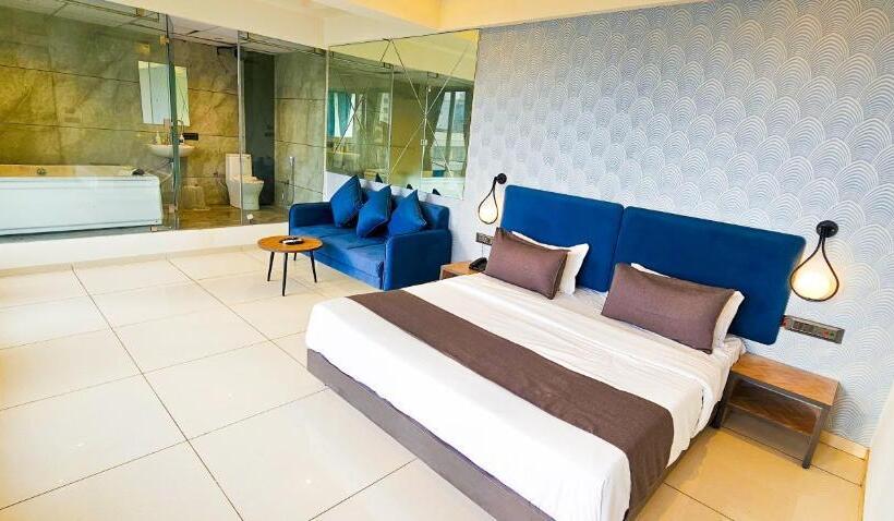 스위트 킹사이즈 침대, Nova Bizz