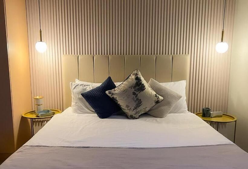 带1个卧室的带阳台的公寓, Luxestaysmnl Parisian Charm 1br Suite Pool Gym 400mbps Wifi Netflix Amazing City View