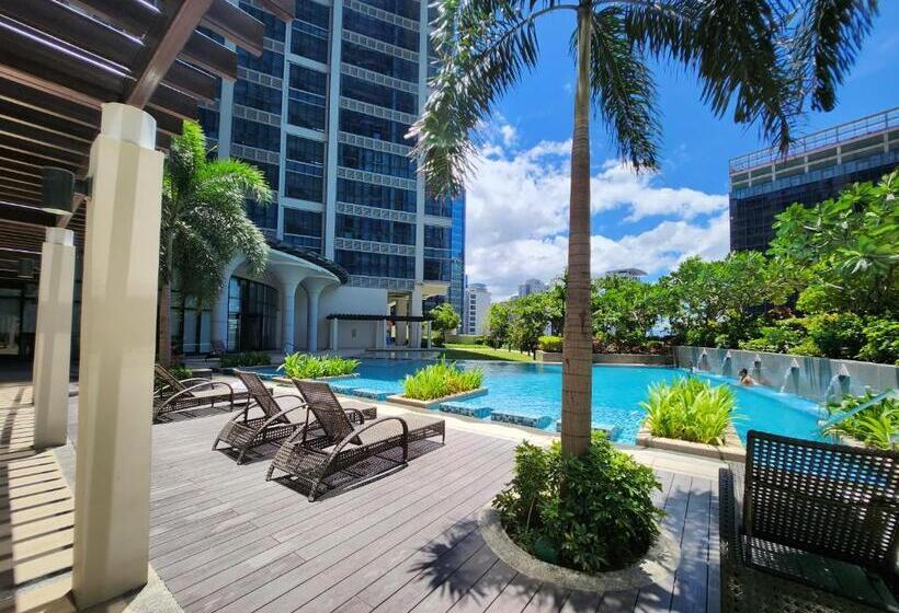 Апартаменты 1 Спальня с Балконом, Luxestaysmnl Parisian Charm 1br Suite Pool Gym 400mbps Wifi Netflix Amazing City View