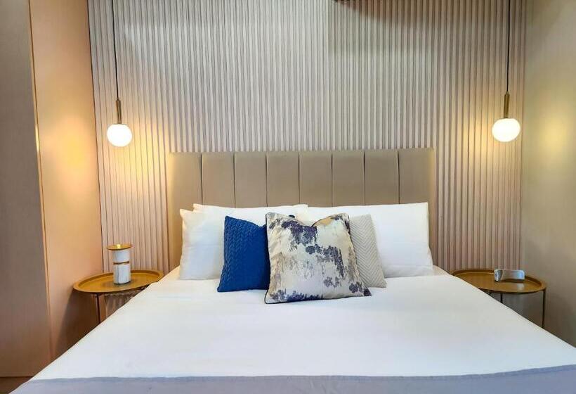 带1个卧室的带阳台的公寓, Luxestaysmnl Parisian Charm 1br Suite Pool Gym 400mbps Wifi Netflix Amazing City View