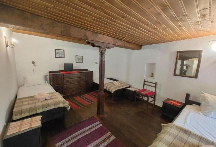 Aile Odası, хаджидимовата къща