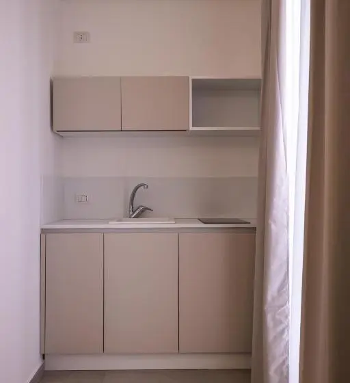 ベーシックトリプルルーム, Atena Room