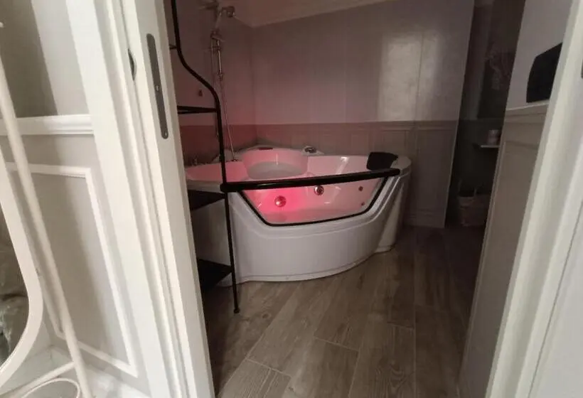 キングサイズベッドのスタンダードルーム, Relais Tiaré Bed And Breakfast