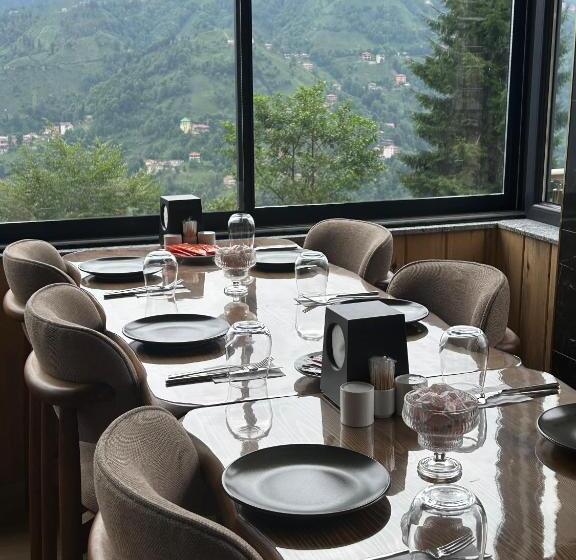 スタンダード４人部屋, Alfa Dağevleri