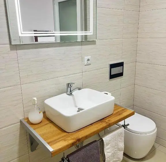 اتاق استاندارد, Infinity Plaza