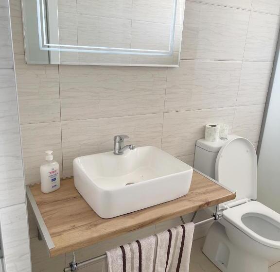 اتاق لوکس با تخت بزرگ, Infinity Plaza