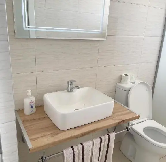اتاق لوکس با تخت بزرگ, Infinity Plaza