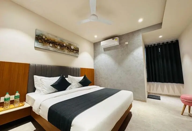 デラックスルーム, Rudhav Palace