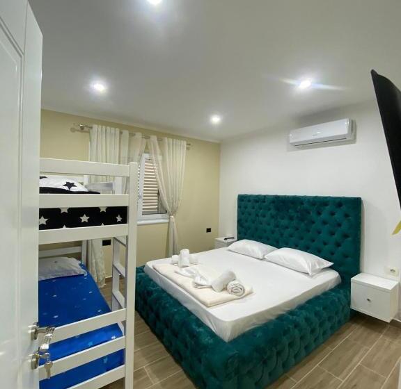 Семейный Номер, Nina Guest House