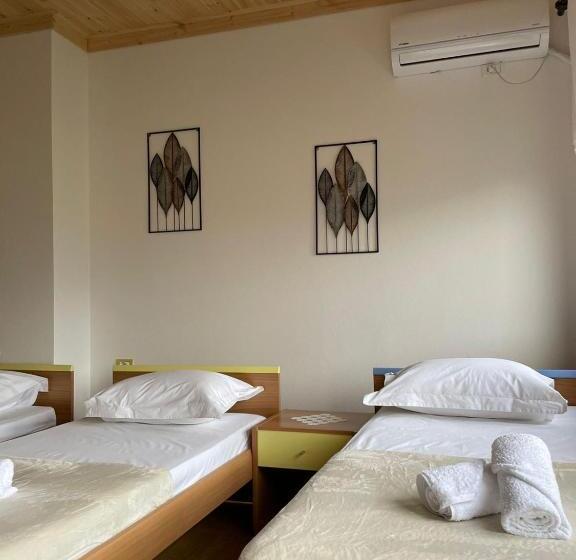 غرفة كلاسيكية رباعية, Stonetale Garden Guesthouse