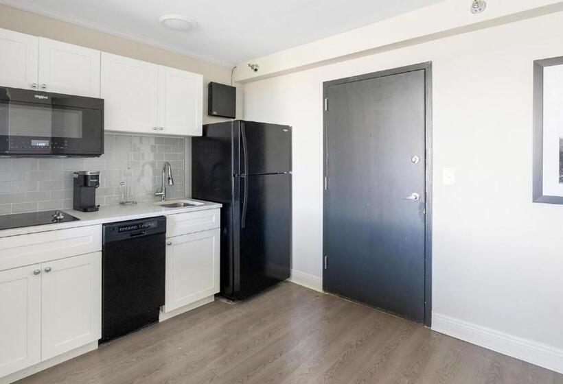 شقة غرفة واحدة, The Wayland Apartments By Barsala