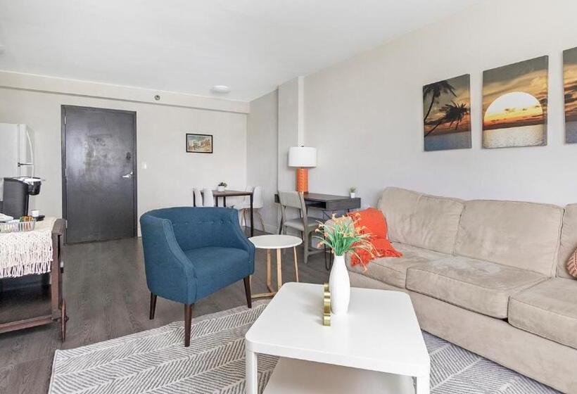 شقة غرفة واحدة, The Wayland Apartments By Barsala