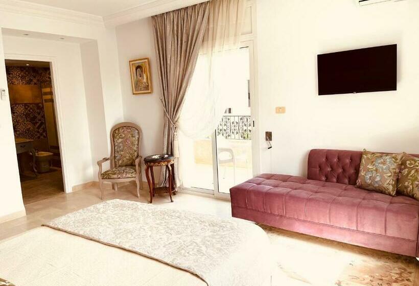 اتاق استاندارد با چشم‌انداز استخر, Dar Khereddine