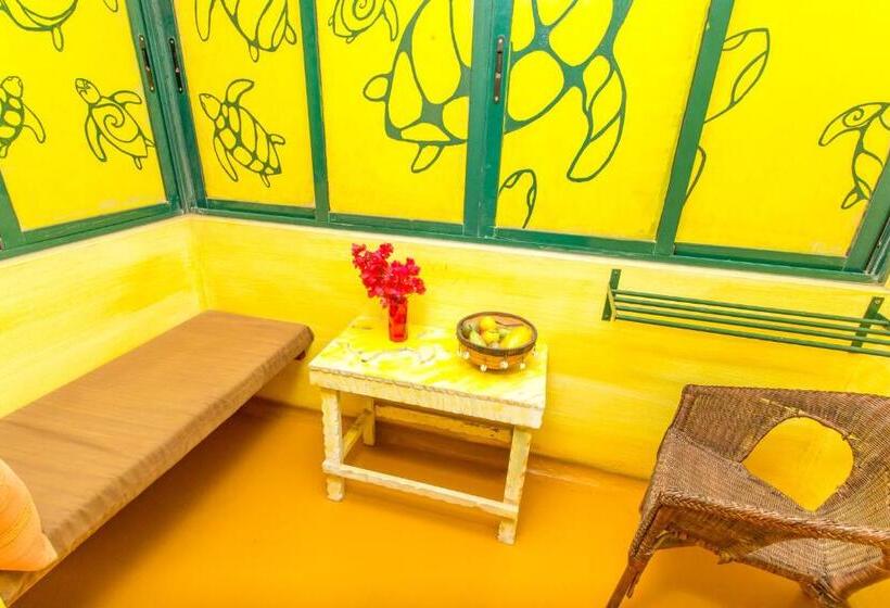 スタンダードトリプルルーム, Surfactivity Guest House