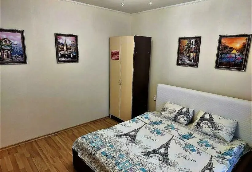 اتاق استاندارد با سرویس بهداشتی مشترک, Hostel Amazing Ionika Centercity