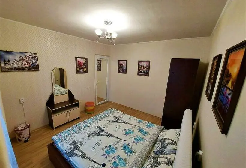 اتاق استاندارد با سرویس بهداشتی مشترک, Hostel Amazing Ionika Centercity