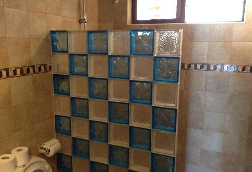 オーシャンビュースイート, Langi Langi Beach Bungalows