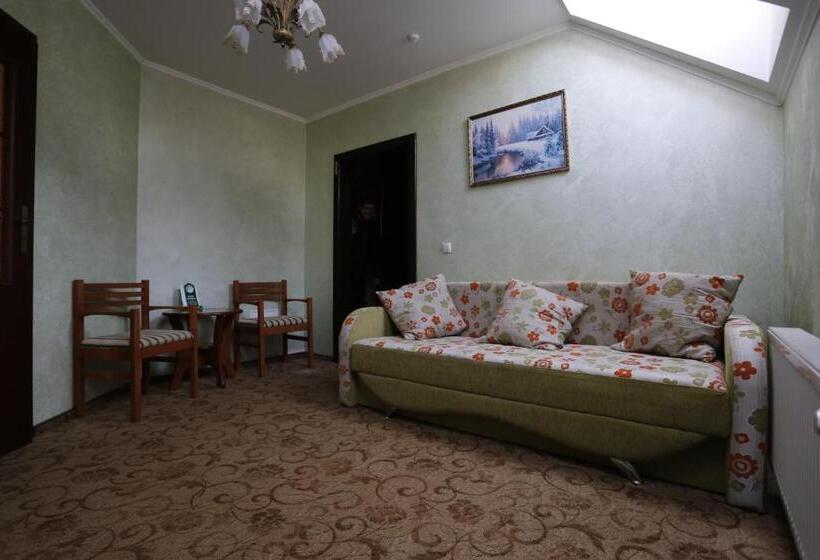 سوییت, Tsvit Paporoti