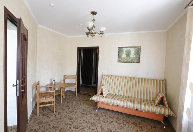 سوییت, Tsvit Paporoti