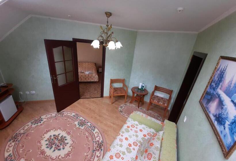 سوییت, Tsvit Paporoti