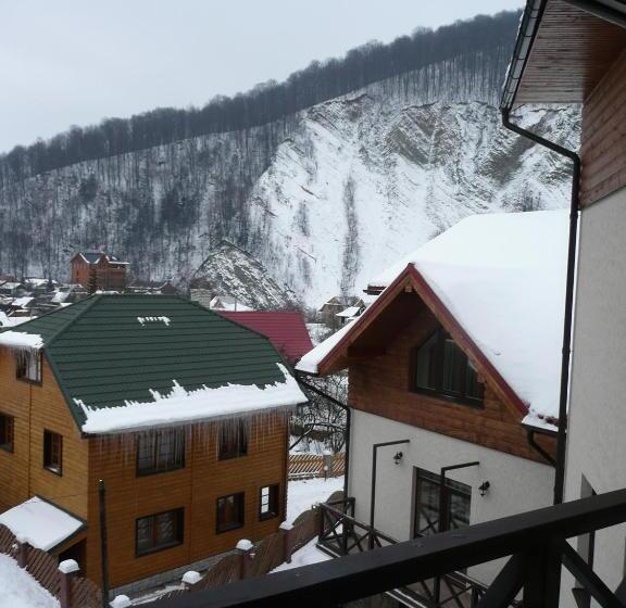 سوییت سوپریور, Tsvit Paporoti