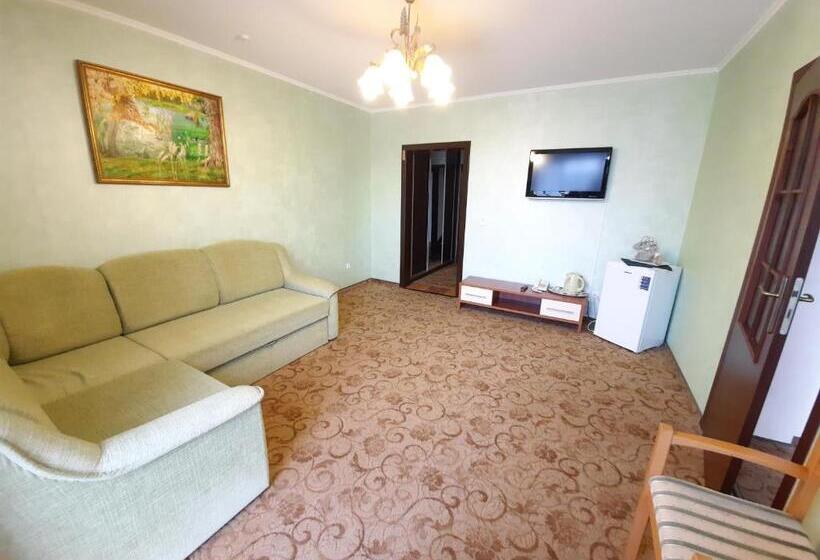 سوییت سوپریور, Tsvit Paporoti