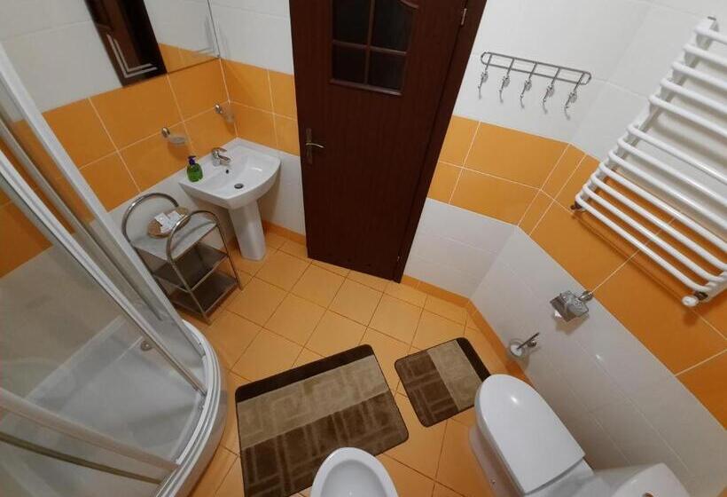 سوییت سوپریور, Tsvit Paporoti