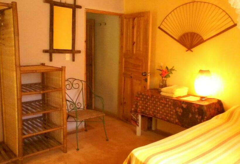اتاق استاندارد, La Hacienda Hostel