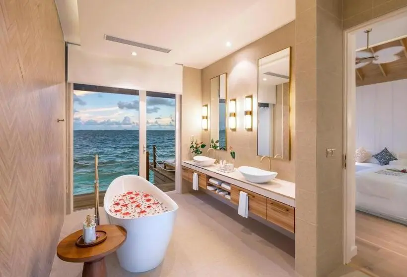 ویلای یک اتاق خوابه با استخر شنا, Bandos Maldives