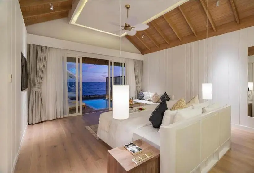 ویلای یک اتاق خوابه با استخر شنا, Bandos Maldives