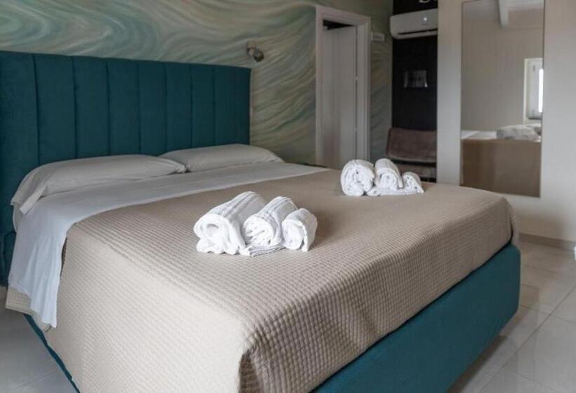 اتاق استاندارد با وان آب گرم, Al Vaglio