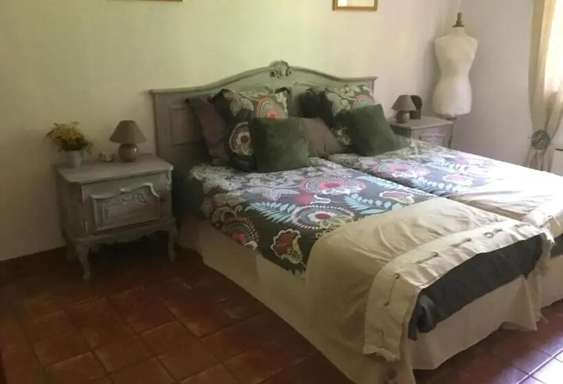Quarto standard, Villa Isadra