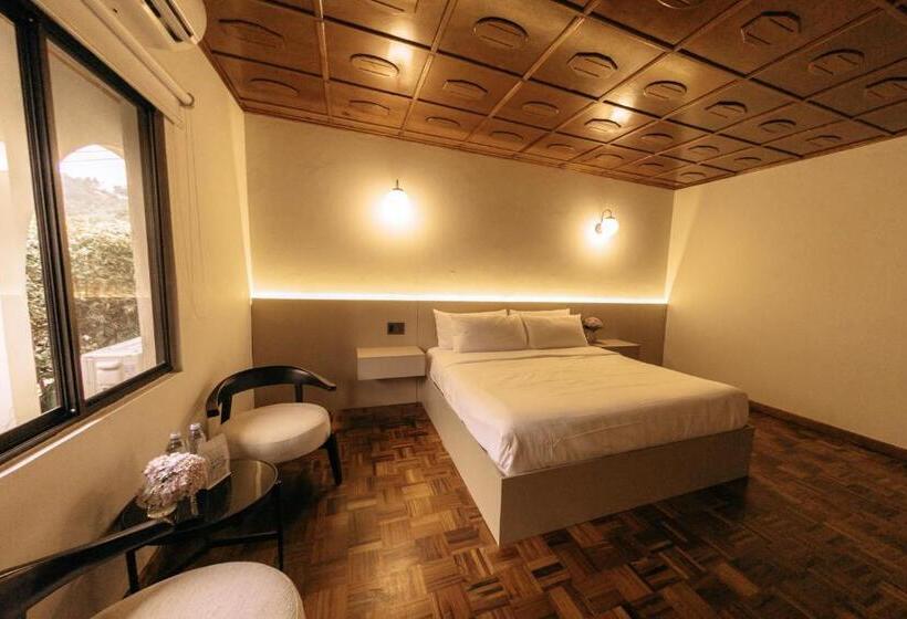 חדר דחוקס עם מיטת קינג, Boutique Rebequet