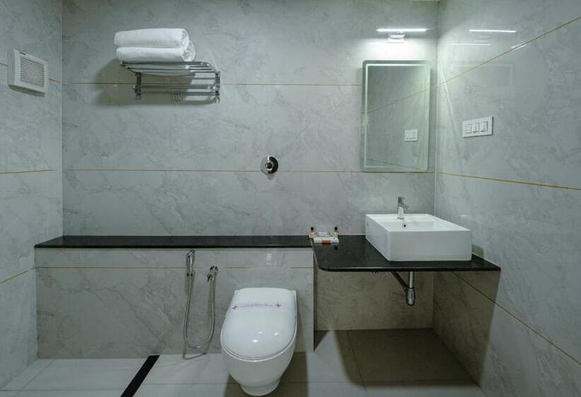 חדר סטנדרט, Durga International