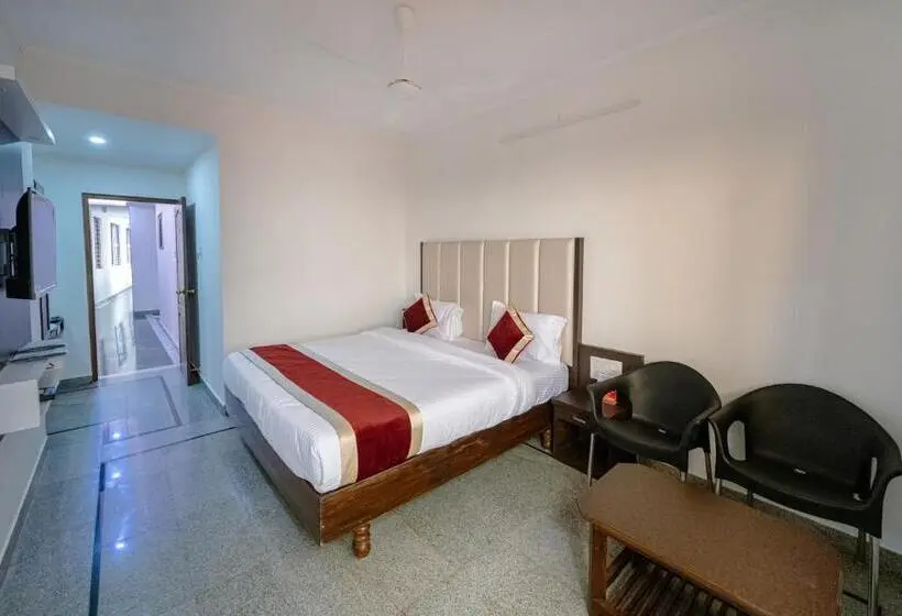 Chambre Standard, Durga International