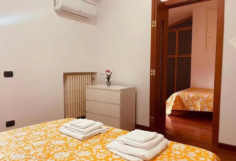 Perhehuone, Villetta Home   Castelli Apartments